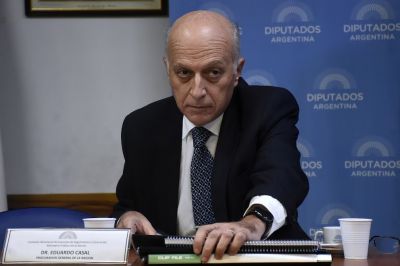 El Procurador Casal le pidi� a la Corte Suprema que suspenda el fallo que le da mayor intervenci�n a la justicia porte�a