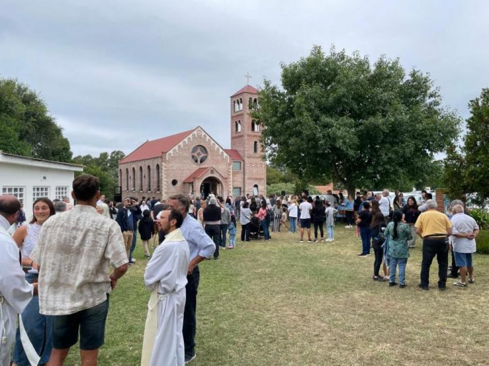 Sierra de los Padres: inauguracin y consagracin de la nueva capilla La Peregrina