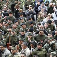 Gendarmes protestarn por bajos salarios y traslados forzados, de acuerdo a un informe interno de la polica