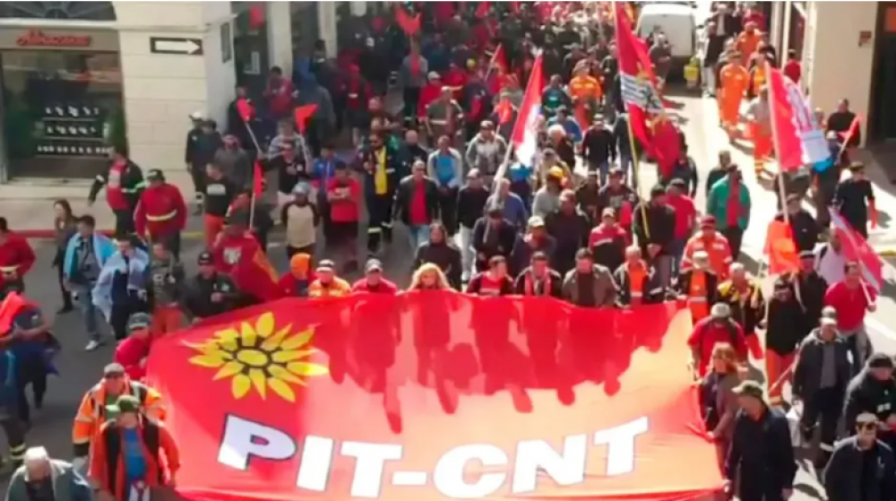 Uruguay: El PIT-CNT proponuso al flamante presidente oriental una jornada de 40 horas y jubilacin a los 60