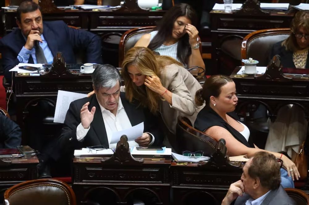 La interna del PJ qued al desnudo en el Congreso: pases de factura, la rebelin del interior y las objeciones al silencio de Cristina Kirchner por las PASO