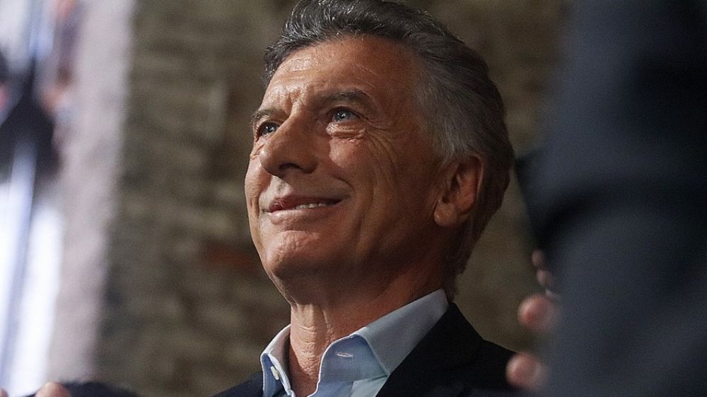 Macri analiza no ser candidato porque una encuesta lo ubica tercero