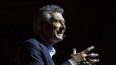 Pese al sinsentido del Gobierno, Macri se sum� a la avanzada de Milei sobre la Ley de Identidad de G�nero
