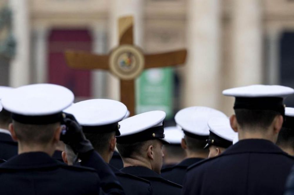 Mons. Olivera peregrin a Roma para el Jubileo de las Fuerzas Armadas