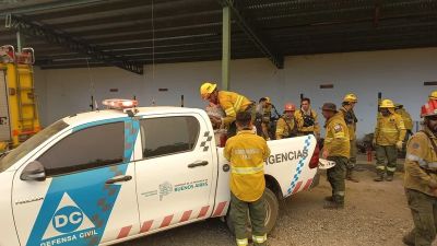 La Provincia de Buenos Aires envi� refuerzos a los incendios en El Bols�n por pedido del Gobierno Nacional