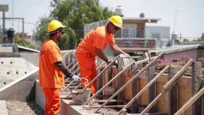 Los desocupados no profesionales se incrementaron un 25,5%