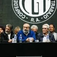 Pnico en CGT y pases de factura por sangra sin precedentes de las obras sociales: denunciarn a Lugones