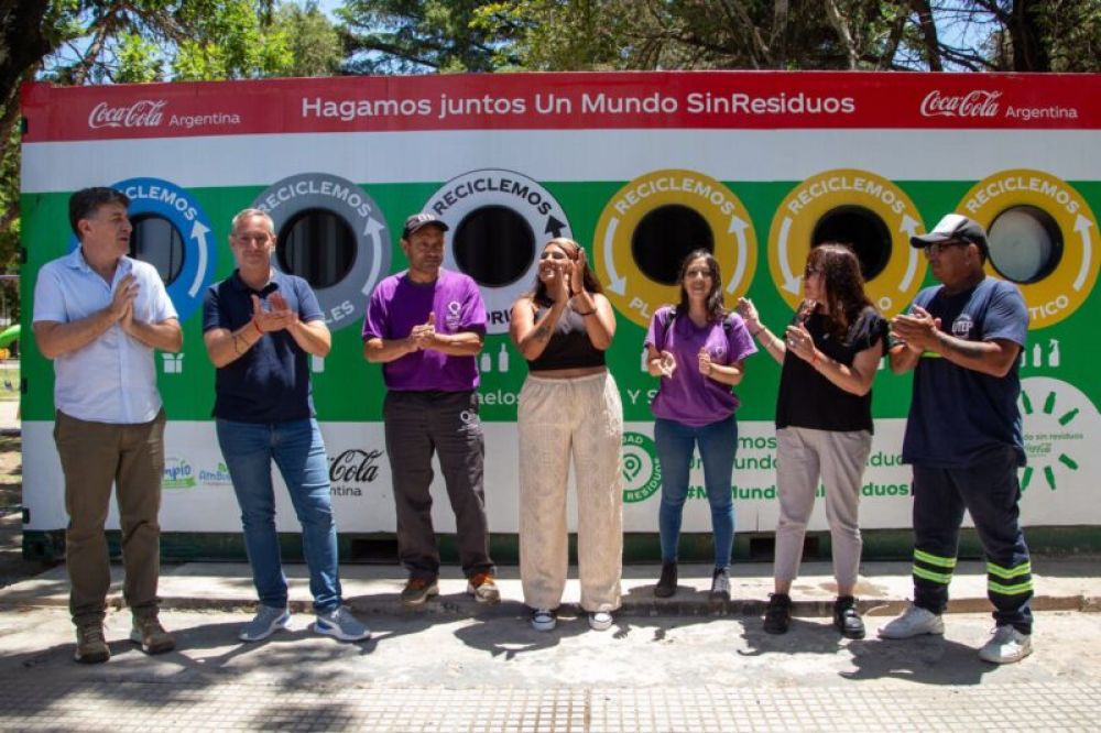 El Municipio inaugur el Ecopunto de la Plaza Villa La Armona