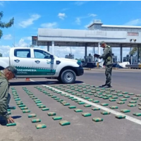 Trasladaba gaseosas y algo ms y Gendarmera lo descubri