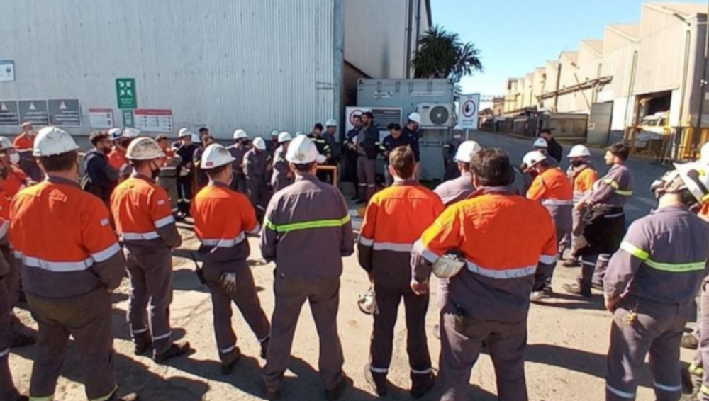 Acindar en crisis: empezaron los recortes salariales y suspendern a casi mil trabajadores