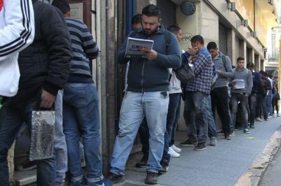 La imagen de Milei entr� en una franca pendiente