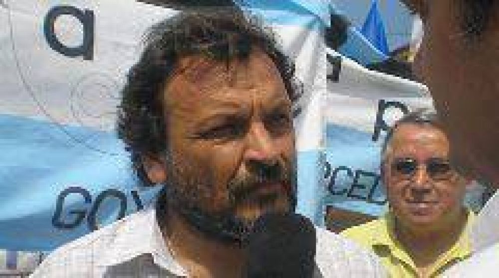 Los gremios docentes conversaron con Ricardo y se mostraron satisfechos  