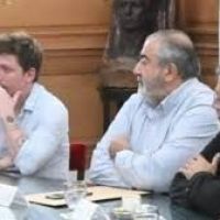 CGT ata su suerte a la de Santiago Caputo y le da la espalda al juicio poltico a Milei