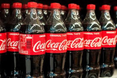 La embotelladora de Coca-Cola recompra 49.673 acciones por 4,13 millones de euros
