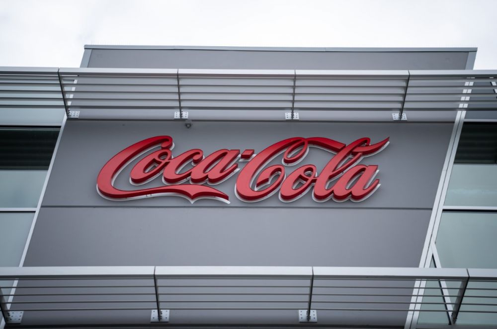 Coca-Cola advierte sobre el posible impacto negativo de los cambios en la DEI