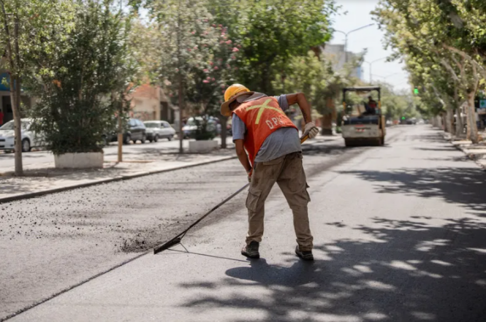 El gobernador Orrego anunci el inicio de la obra de pavimentacin de Avenida Libertador