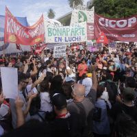 La motosierra no es salud: masiva Marcha Federal contra el ajuste de Milei en la cartera sanitaria