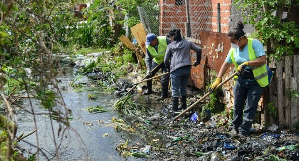 Entrevista a trabajadora. Contaminacin de la Cuenca Matanza Riachuelo: Milei despidi a 350 trabajadores de ACUMAR