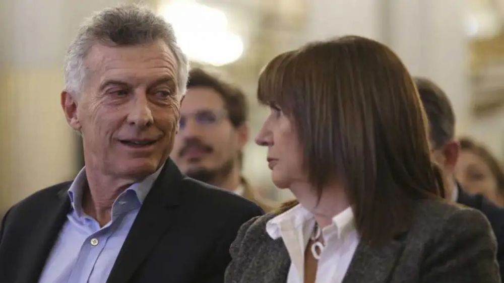 Feroz cruce de tuits entre Patricia Bullrich y Mauricio Macri: 