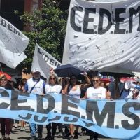 Con el ciclo lectivo en marcha, no cesan los reclamos docentes en media docena de provincias