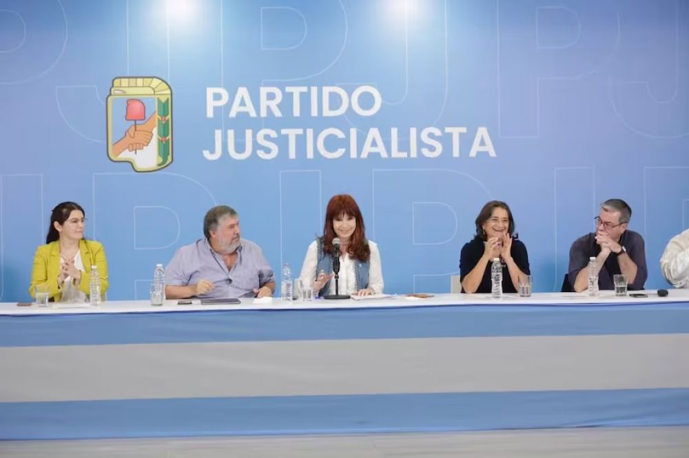 Cristina Kirchner busca alinear al PJ detrs suyo, pero acenta la atomizacin en el Congreso