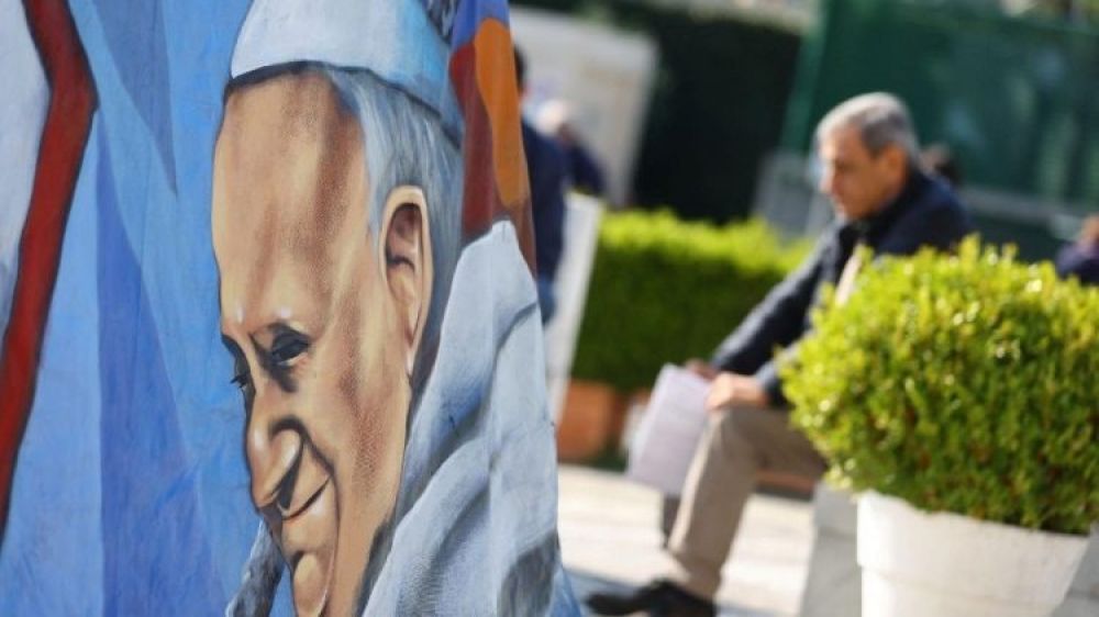 El Papa: Par�metros y an�lisis de sangre estables. La terapia contin�a