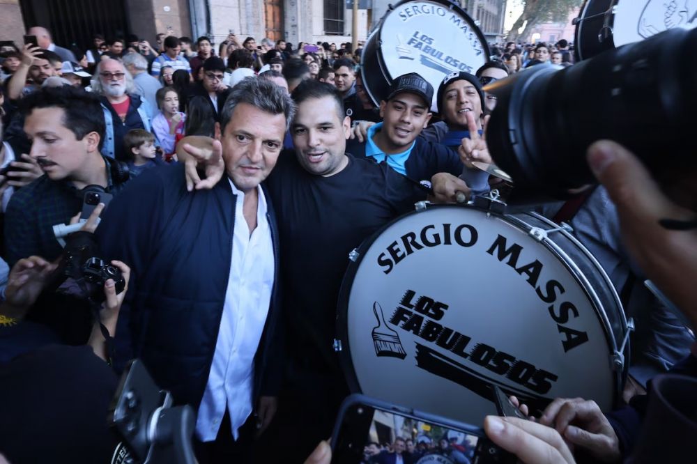 Con dos semanas clave por delante, Massa empuja la unidad, pero insiste con atrasar las elecciones bonaerenses