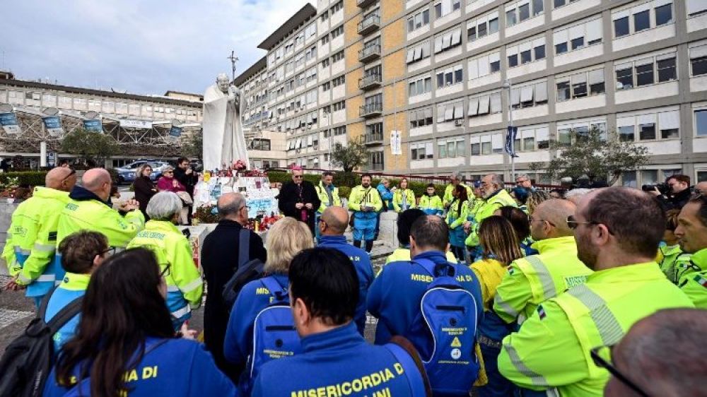 Noche tranquila para el Papa Francisco en el Gemelli