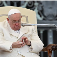 Nuevo mensaje del Papa desde el hospital: Estoy atravesando un momento de prueba, nuestro fsico est dbil