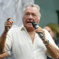 Luis Barrionuevo pidi que el paro general sea de 36 horas y adelantar las elecciones de la CGT