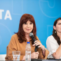 Con Cristina Kirchner a la cabeza, el PJ cierra filas contra el decreto del FMI y sobrevuela la amenaza de expulsin para los diputados que lo voten