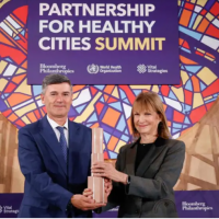 Cantinas saludables: Passerini recibi en Pars un premio a la excelencia en polticas alimentarias en las escuelas municipales
