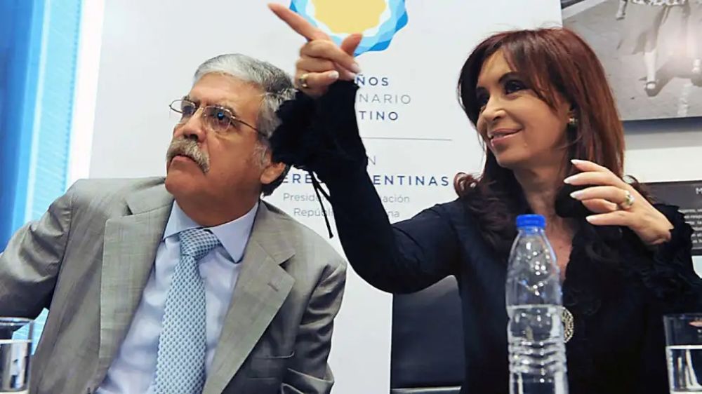 Estados Unidos prohibi la entrada a Cristina Kirchner y Julio de Vido por su 