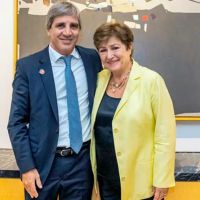 FMI: cuntos dlares necesita Luis Caputo para llegar en pie a las elecciones