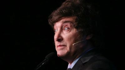 Los gobernadores le sacan el blindaje a Milei