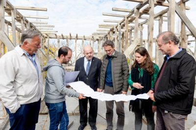 Katopodis recorri obras en la Universidad Nacional de La Plata