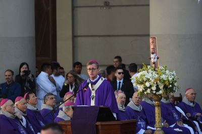 El impacto en la Iglesia local de la pugna por la sucesin que avanza en el Vaticano