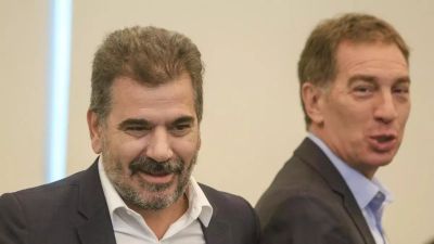 Ritondo hace equilibrio entre Macri y Karina para cerrar el acuerdo del PRO en la provincia de Buenos Aires