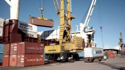 El balance cambiario sum diez meses seguidos de dficit