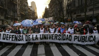 Las universidades preparan una nueva marcha federeal universitaria para mayo en defensa del salario