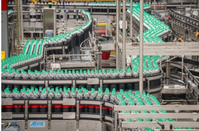 Coca-Cola: la embotelladora Reginald Lee inaugur una nueva lnea de envases retornables con una inversin de USD 18,5 millones