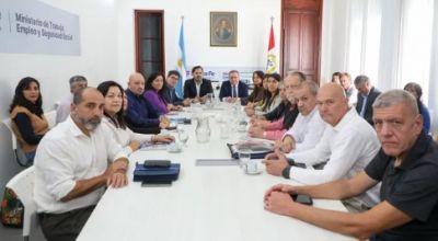 Paritarias en Santa Fe: sin una oferta concreta, los gremios docentes se fueron disconformes