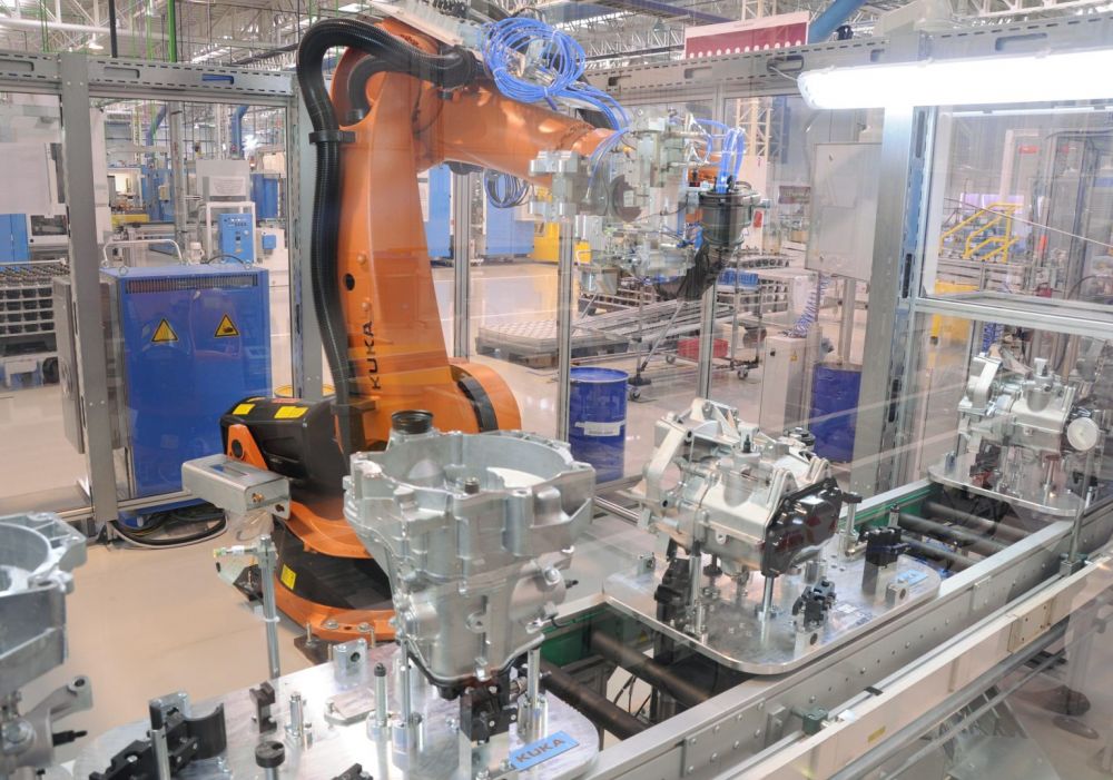 Industria: automotriz, textil y electrónica, los sectores más golpeados por la pérdida de empleo en el primer año de Milei con una caída general del 70%
