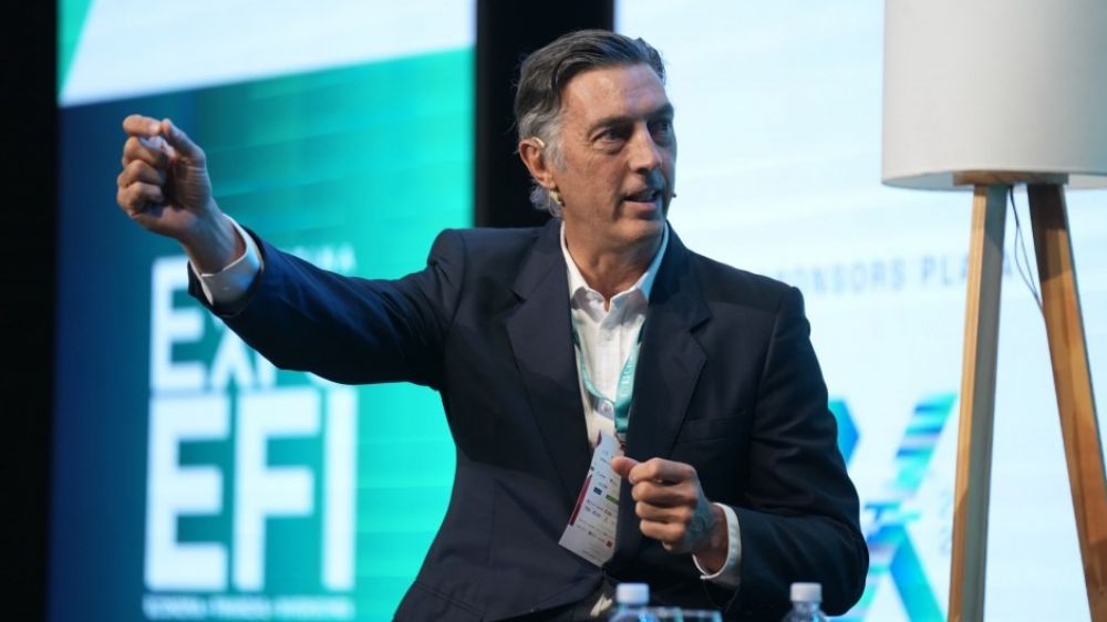 Los banqueros tienen dudas sobre cuanto aguanta el dlar barato