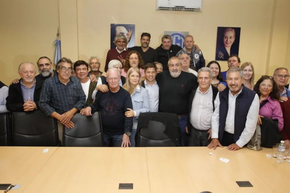 Con respaldo sindical, Axel Kicillof refuerza el eje bonaerense contra Javier Milei