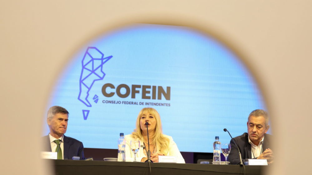 Los intendentes arman un CFI y se plantan contra los recortes de impuestos de Milei