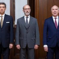 Tres jueces, dos pginas web y una guerra de vanidades