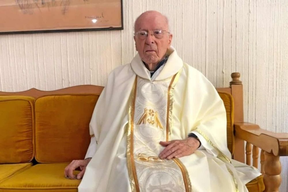 El obispo ms anciano tiene 103 aos y espera su sptimo Papa