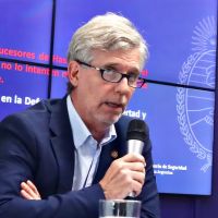 El Gobierno decret otro aumento en los fondos para la SIDE y una ampliacin de gastos reservados
