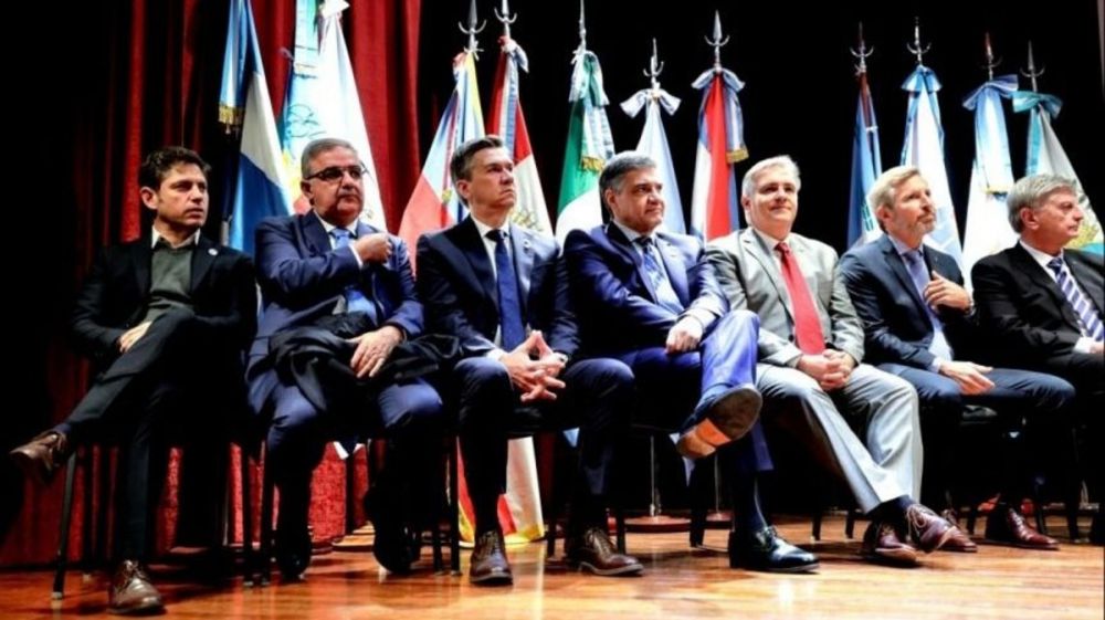 Los gobernadores se muestran juntos contra la motosierra de Milei